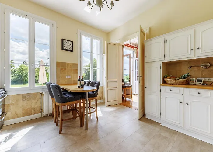 Les Maisons D'emilion 度假居 *