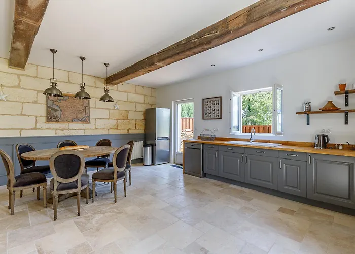 Les Maisons D'emilion *