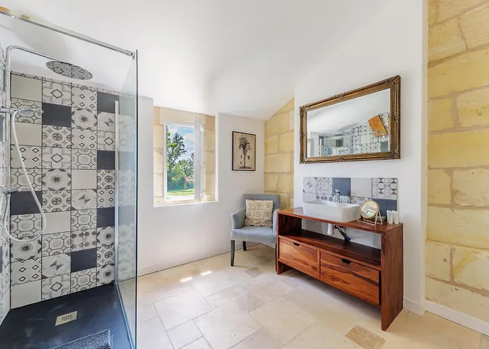 Les Maisons D'emilion *